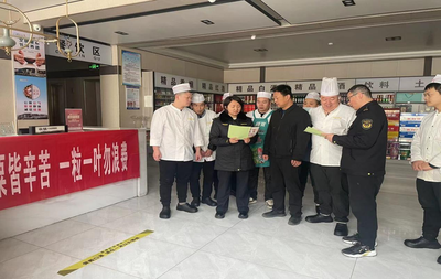龍港所開展“厲行節(jié)約、反對浪費”文明宣傳活動，服務(wù)糧食市場管理
